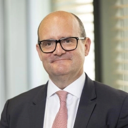 Niall Coakley, Head of Corporate Risk Solutions, Lloyds Corporate & Institutional
