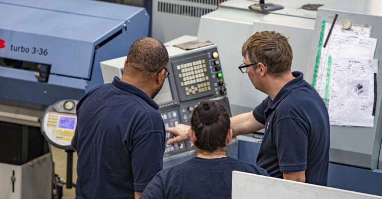 Group programming image