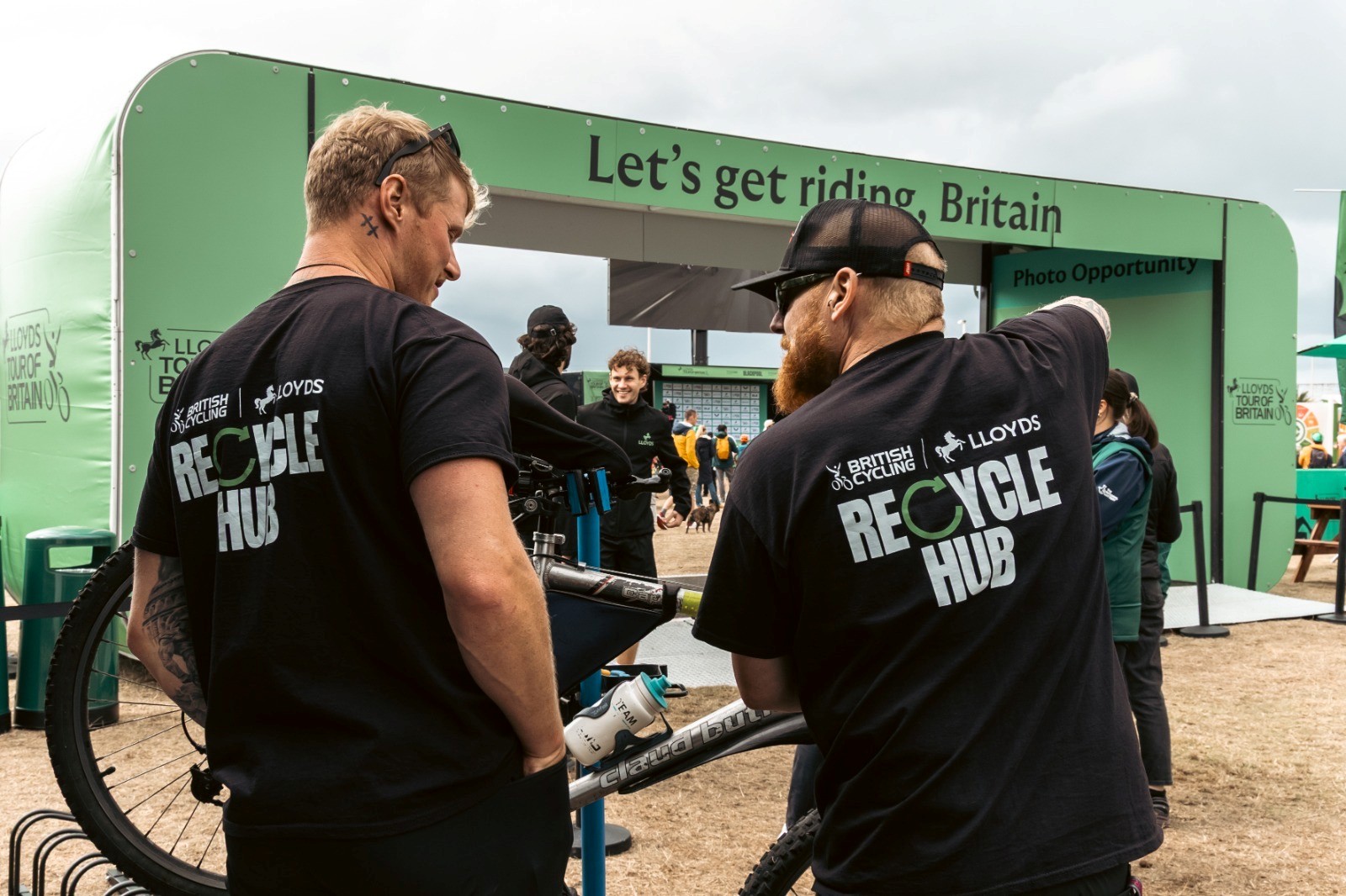 British cycling communities and beyond